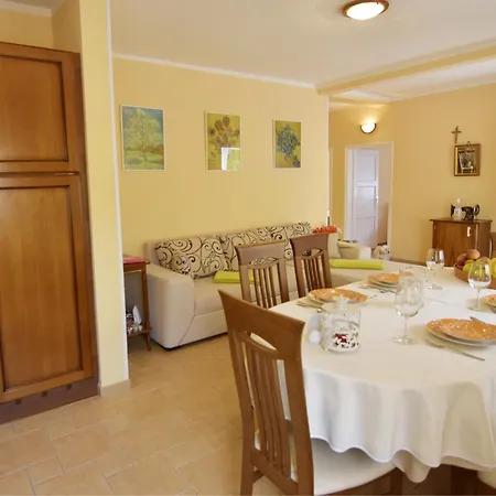 Family Friendly House With A Swimming Pool - 22775 Umag